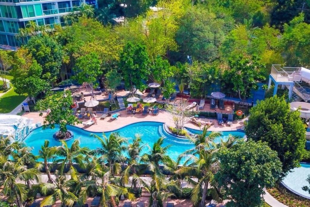 Unixx Condo Pattaya Near Walking Street Buitenkant foto