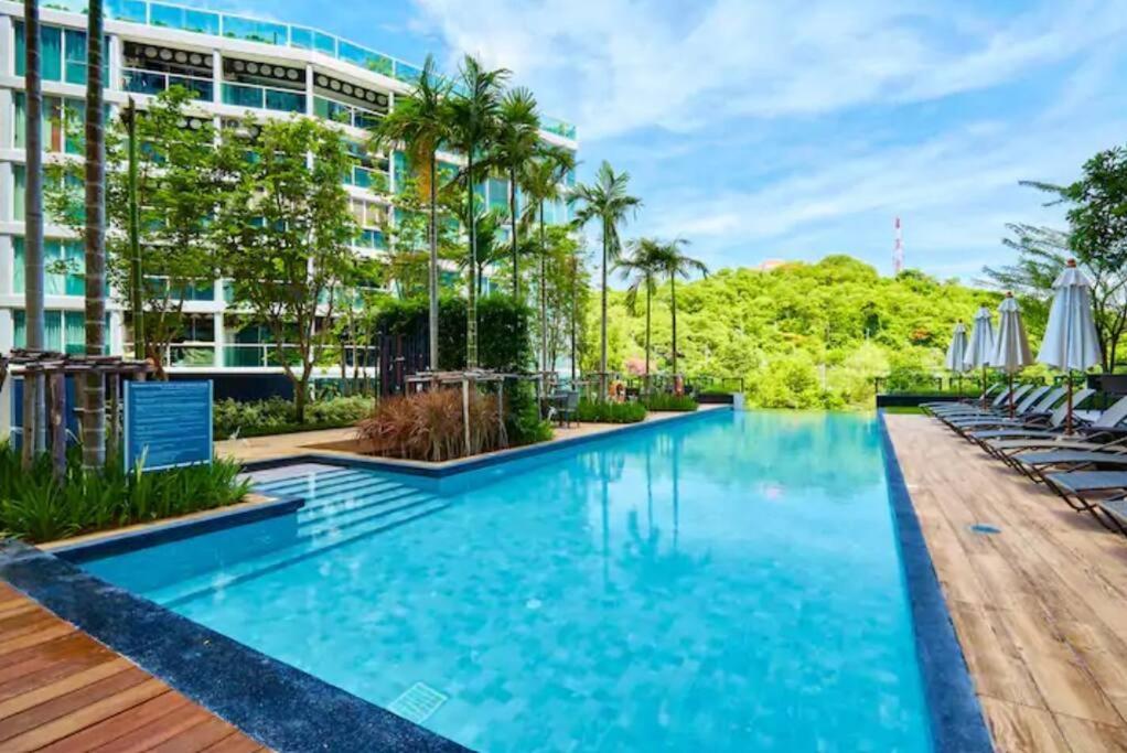 Unixx Condo Pattaya Near Walking Street Buitenkant foto